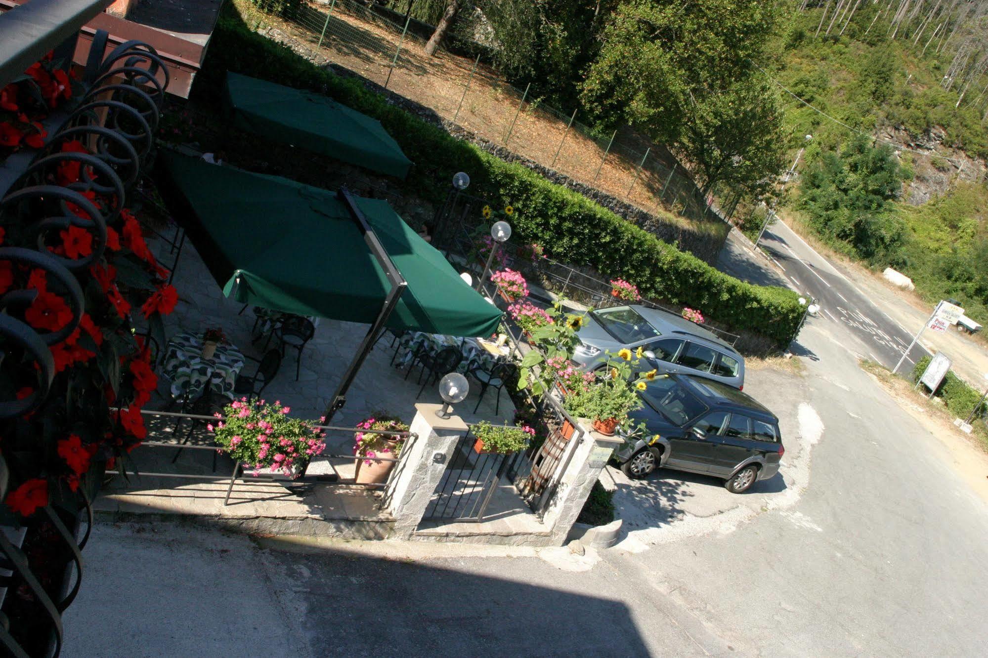 Green Quiet Affittacamere Pignone Exterior foto